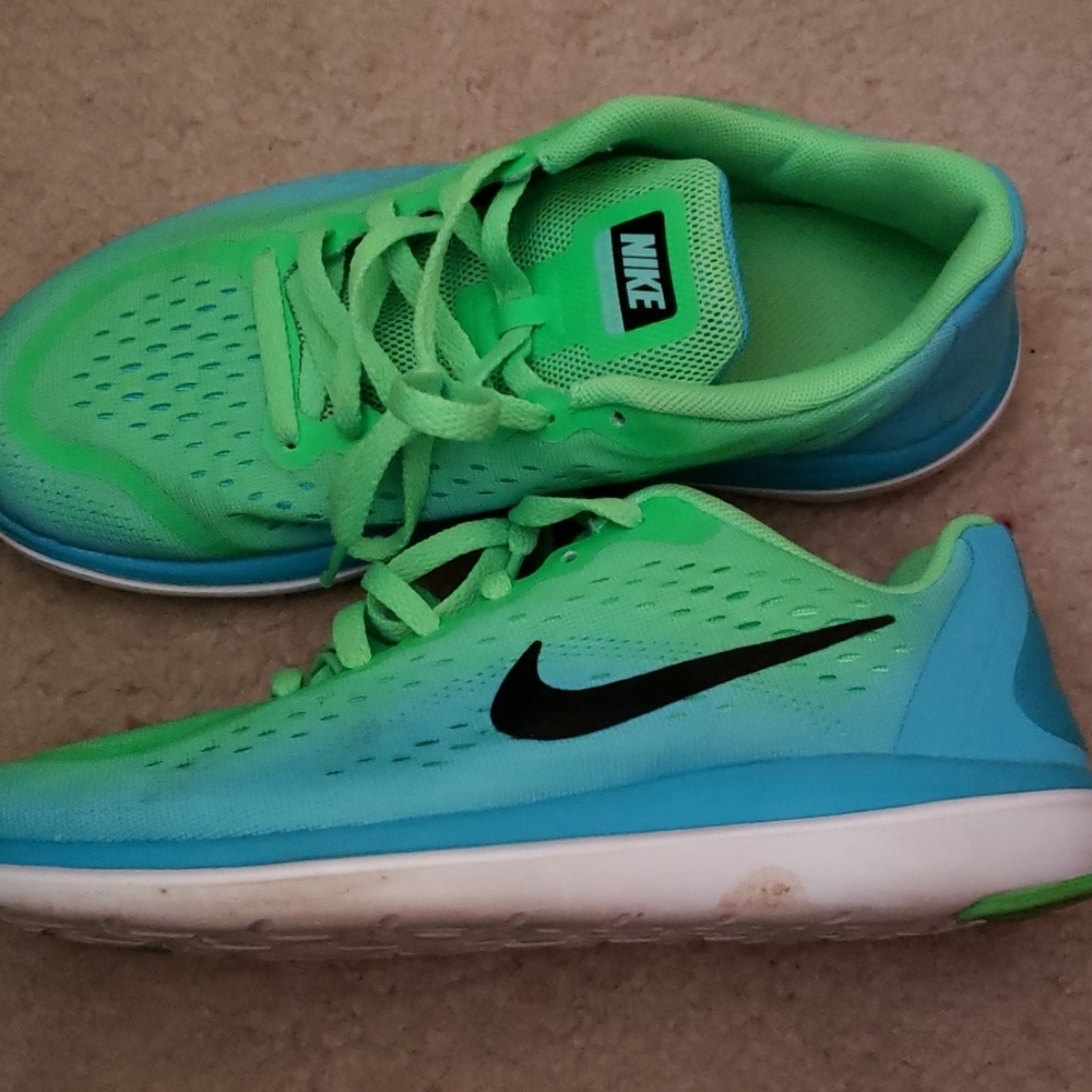 Neon Green & Blue Nike Boys size 4.5
